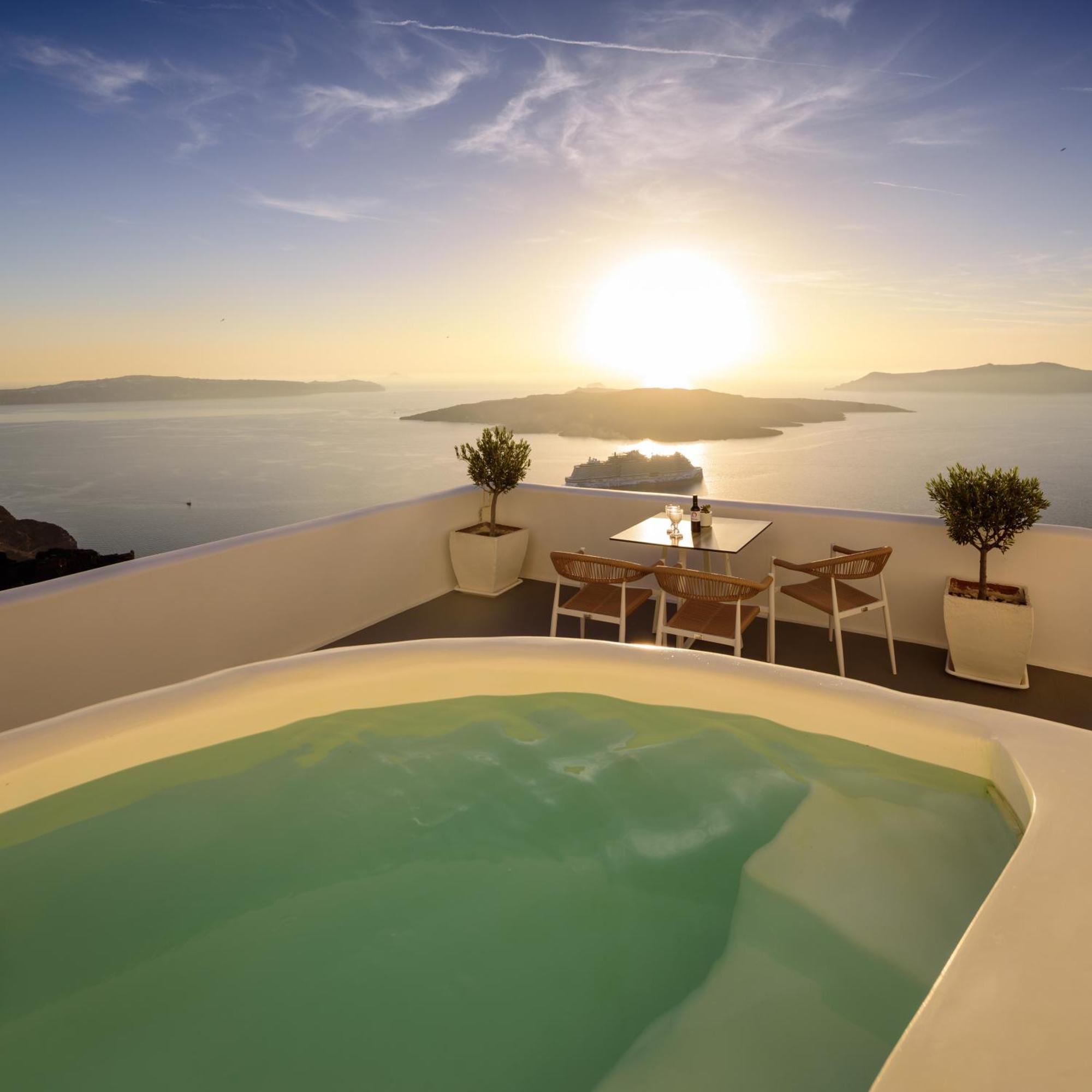 Kamares Apartments (Adults Only) Fira  Exterior photo