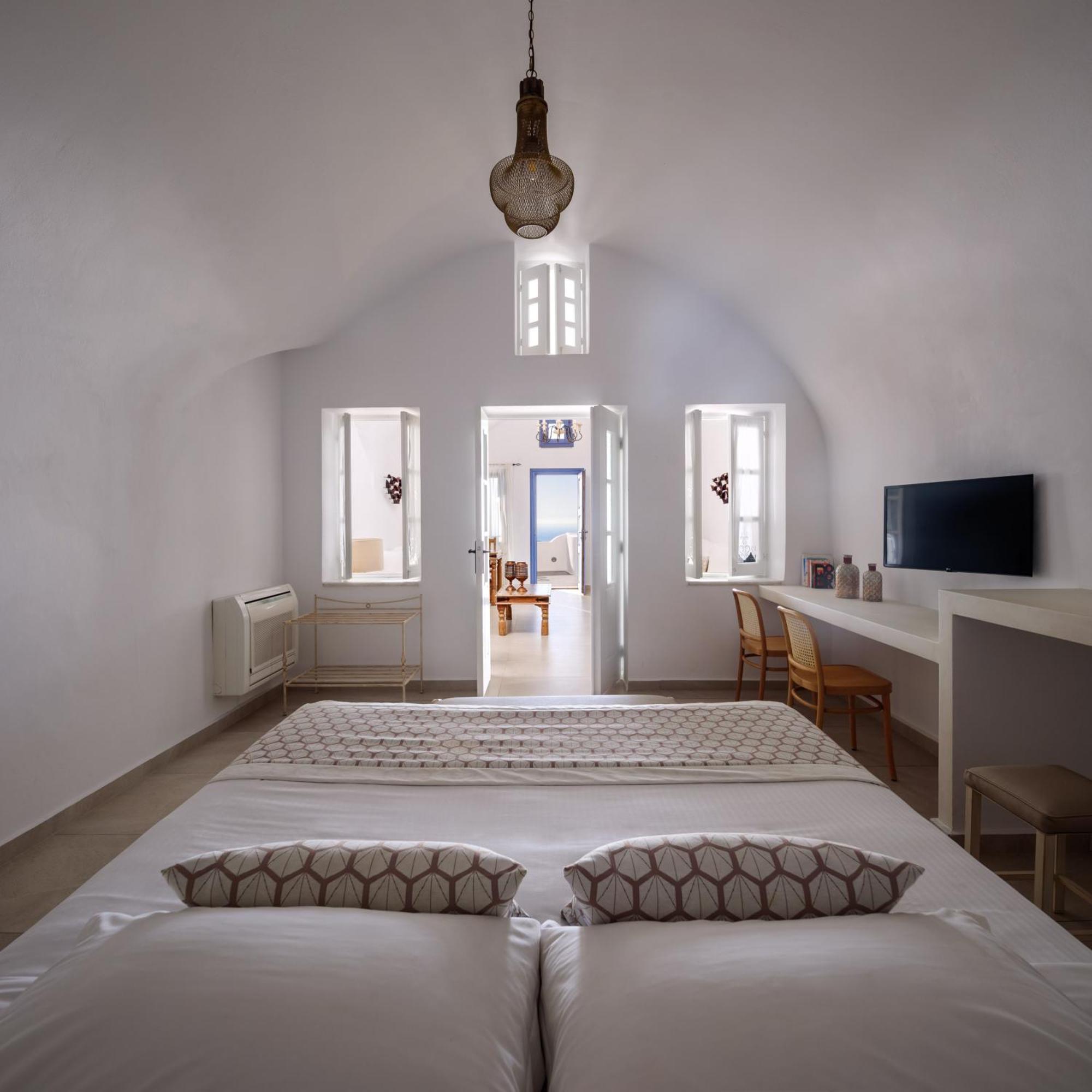 Kamares Apartments (Adults Only) Fira  Exterior photo